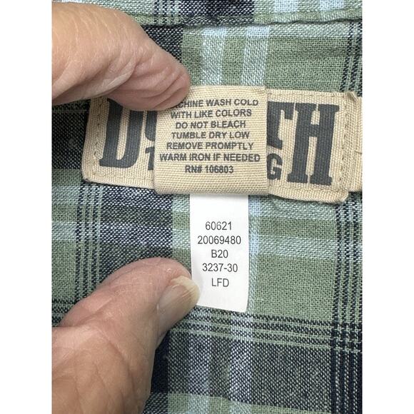 Duluth Trading Co. Men's 2XL Short Sleeve Relaxed Fit Plaid Hemp Blend Shirt - Picture 4 of 10